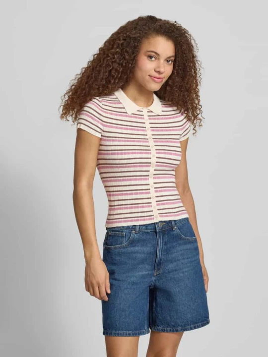 Zdjęcie produktu Koszulka polo z dzianiny o kroju slim fit z mieszanki wiskozy REVIEW Złamany biały