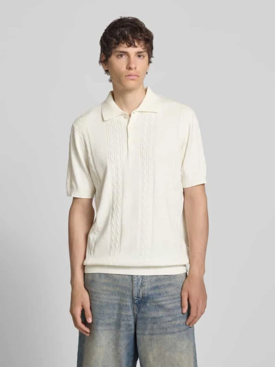 Zdjęcie produktu Koszulka polo z dzianiny o kroju slim fit ze ściegiem warkoczowym model „Miller” Redefined Rebel Złamany biały