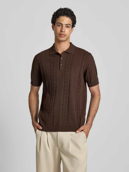 Zdjęcie produktu Koszulka polo z dzianiny o kroju slim fit ze ściegiem warkoczowym model „Miller” Redefined Rebel Ciemnobrązowy