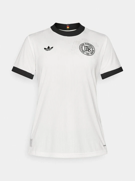 Zdjęcie produktu Koszulka reprezentacji adidas Originals mleczny