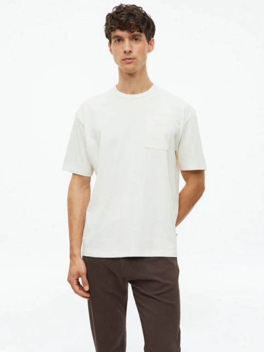Zdjęcie produktu T-shirt z grubego dżerseju z kieszenią na piersi o kroju Modern Fit s.Oliver biały