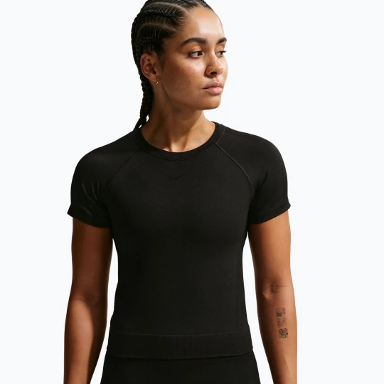 Zdjęcie produktu Koszulka treningowa damska Nike Pro Seamless Dri-Fit black