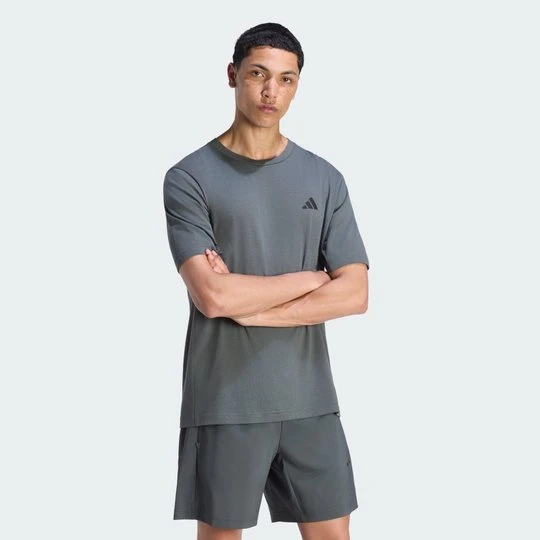 Zdjęcie produktu KOSZULKA WORKOUT ESSENTIALS FEELREADY Adidas Legend Ivy