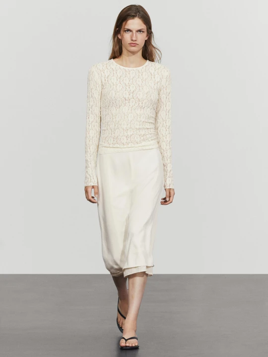 Zdjęcie produktu Koszulka Z Długim Rękawem I Koronkowym Detalem - Surowy - Massimo Dutti - Female