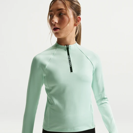 Zdjęcie produktu Koszulka z długim rękawem i zamkiem 1/2 dla dużych dzieci (dziewcząt) Nike Pro Dri-FIT - Zieleń