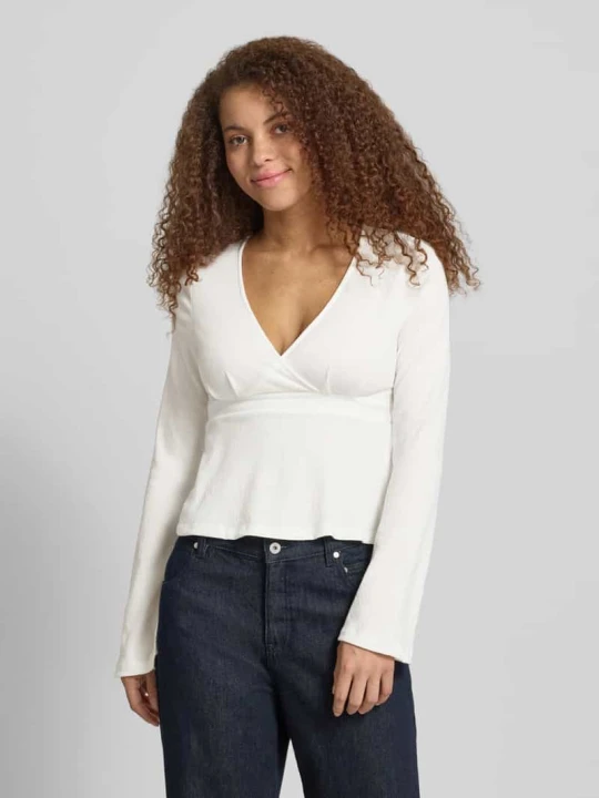 Zdjęcie produktu Koszulka z długim rękawem w optyce kopertowej w kroju regular fit model 'PELLY' Only Złamany biały