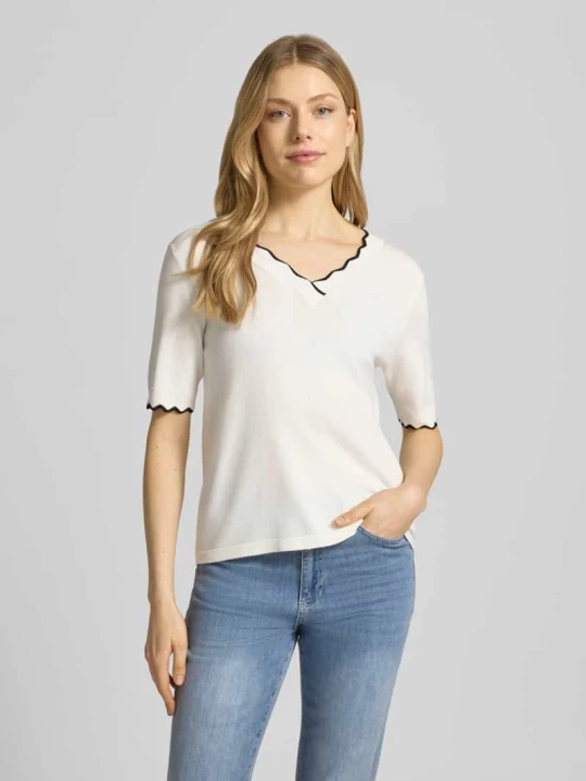 Zdjęcie produktu Koszulka z dzianiny z mieszanka wiskozy z paski w kontrastowym kolorze model 'MORLA' B.Young
