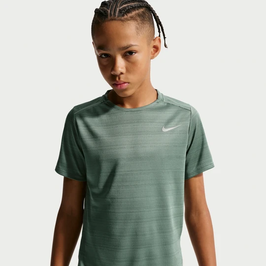 Zdjęcie produktu Koszulka z krótkim rękawem dla dużych dzieci (chłopców) Nike Miler - Szary