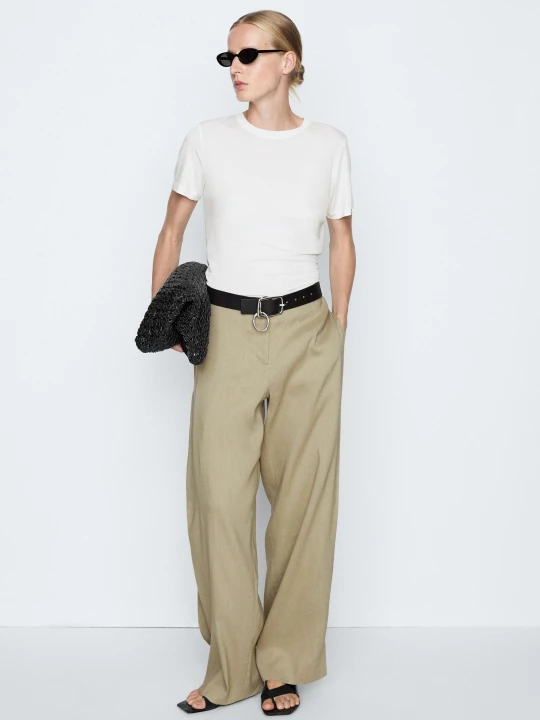 Zdjęcie produktu Koszulka Z Krótkim Rękawem – Studio - Surowy - Massimo Dutti - Female