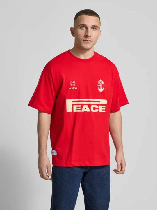Zdjęcie produktu Koszulka z nadrukiem logo, krój regular fit Another Cotton Lab Czerwony
