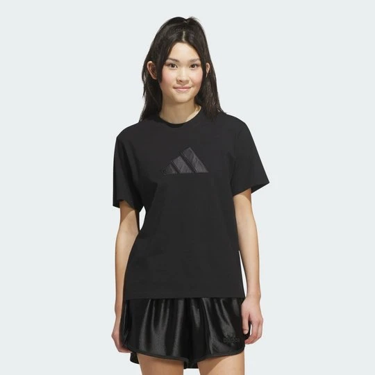 Zdjęcie produktu KOSZULKA Z SATYNOWĄ APLIKACJĄ, GRAFIKĄ I LOGO Adidas czarny