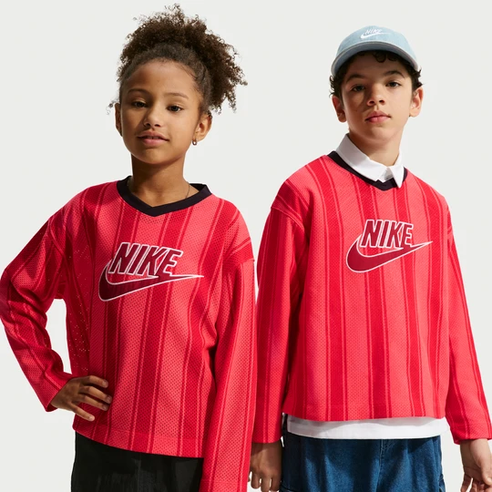 Zdjęcie produktu Koszulka z siateczki z długim rękawem dla dużych dzieci Nike Collection - Czerwony
