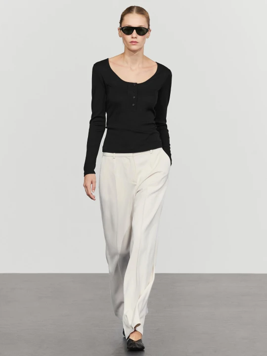 Zdjęcie produktu Koszulka Ze 100% Bawełny Z Zapięciem Na Guziki - Czarny - Massimo Dutti - Female