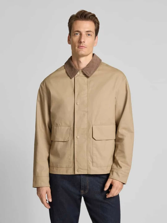 Zdjęcie produktu Koszulokurtka z naszywanymi kieszeniami z patką Jack&Jones Piaskowy