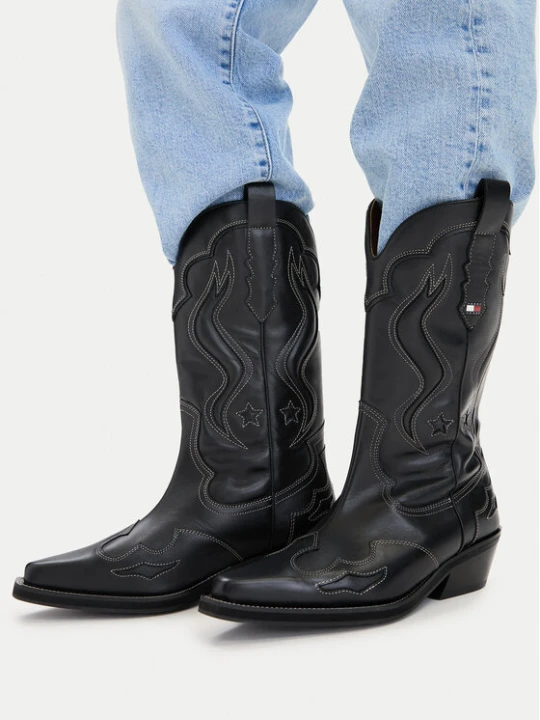 Zdjęcie produktu Kowbojki Tommy Jeans Archive Cowboy Boot Leather EN0EN03046 Czarny