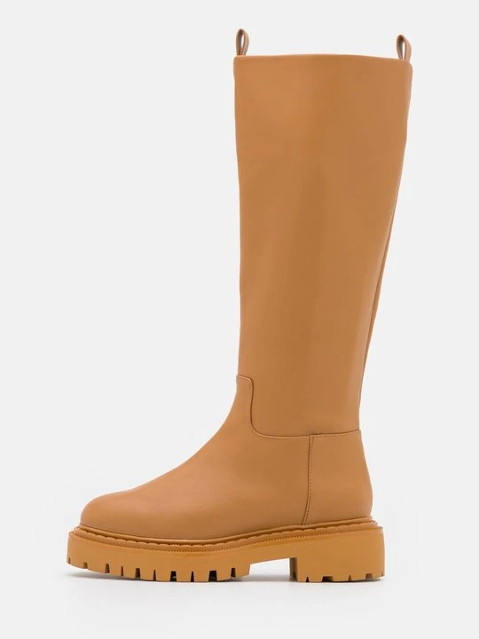 Zdjęcie produktu Kozaki na platformie Monki beżowy