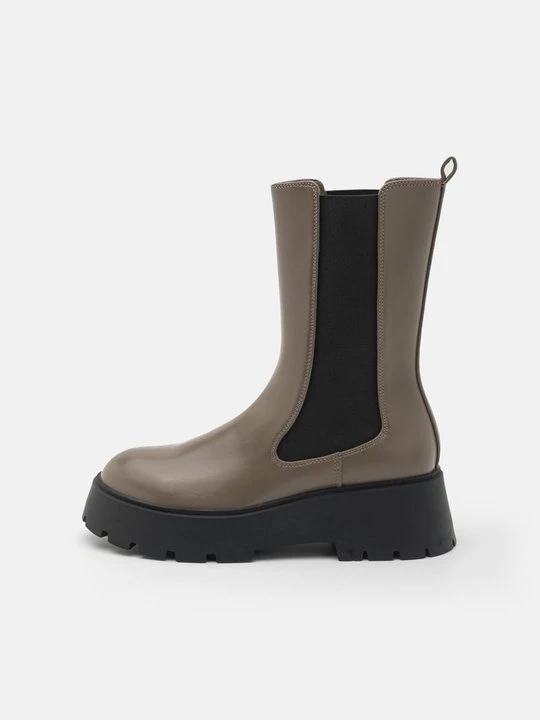 Zdjęcie produktu Kozaki na platformie Rubi Shoes by Cotton On czarny