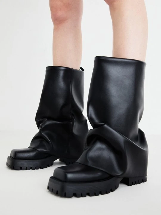Zdjęcie produktu Kozaki na platformie Steve Madden czarny