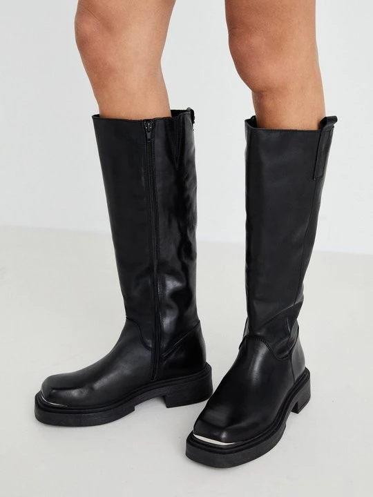 Zdjęcie produktu Kozaki na platformie Steve Madden czarny