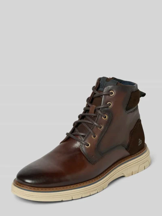 Zdjęcie produktu Kozaki sznurowane z detalami z logo Bullboxer Ciemnobrązowy