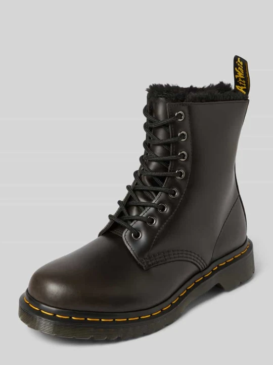 Zdjęcie produktu Kozaki sznurowane z detalem z logo model ‘Serena’ Dr. Martens Czarny