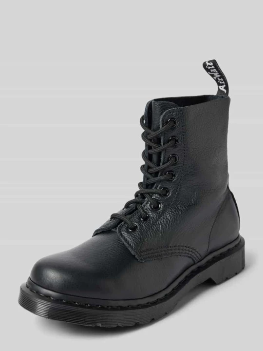 Zdjęcie produktu Kozaki sznurowane z naszywką z logo model ‘Pascal’ Dr. Martens Czarny