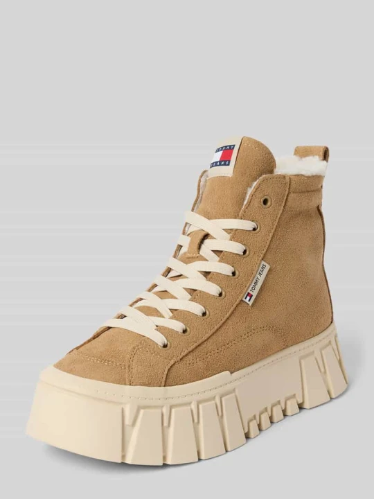 Zdjęcie produktu Kozaki sznurowane z naturalnej skóry welurowej model ‘VULC’ Tommy Jeans Jasnobrązowy