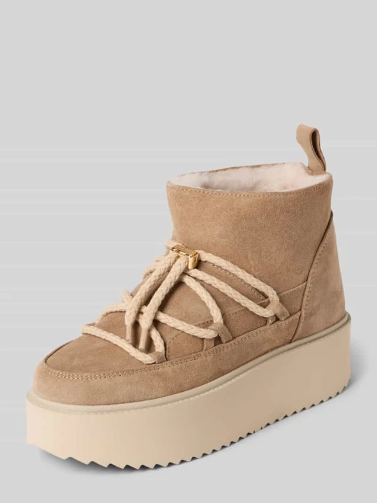 Zdjęcie produktu Kozaki ze skóry z podeszwą na platformie model 'CLASSIC LOW PLATFORM' Inuikii Beżowy