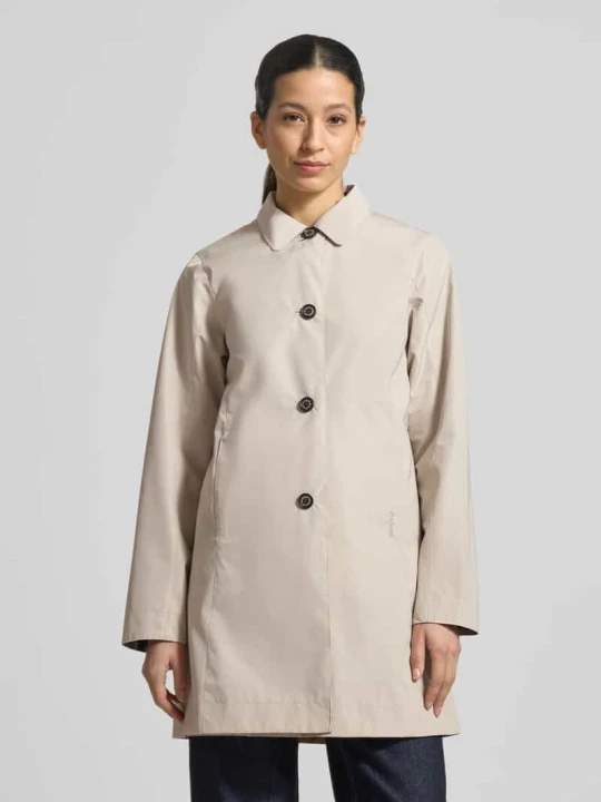Zdjęcie produktu kroj́ regular fit kurtka funkcyjna z kołnierzem wykładanym Barbour Beżowy