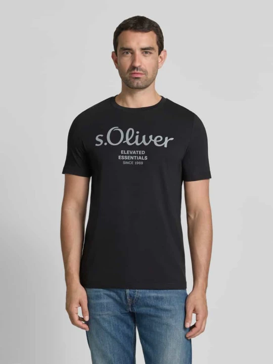 Zdjęcie produktu krój regular fit t-shirt z czystej bawełny model 'BASIC TEE BIG LOGO' s.Oliver Czarny