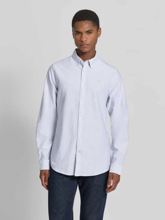 Zdjęcie produktu Krój tailored koszula casualowa z czystej bawełna model 'STRIPED OXFORD' Barbour Granatowy