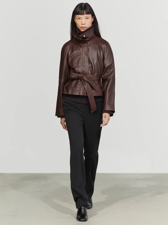 Zdjęcie produktu Krótka Kurtka Z Paskiem: Owcza Skóra Nappa I Zamsz - Brązowy - Massimo Dutti - Female