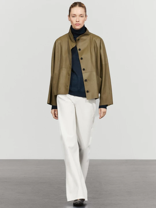 Zdjęcie produktu Krótka Kurtka Ze Stójką Ze Skóry Nappa - Khaki - Massimo Dutti - Female