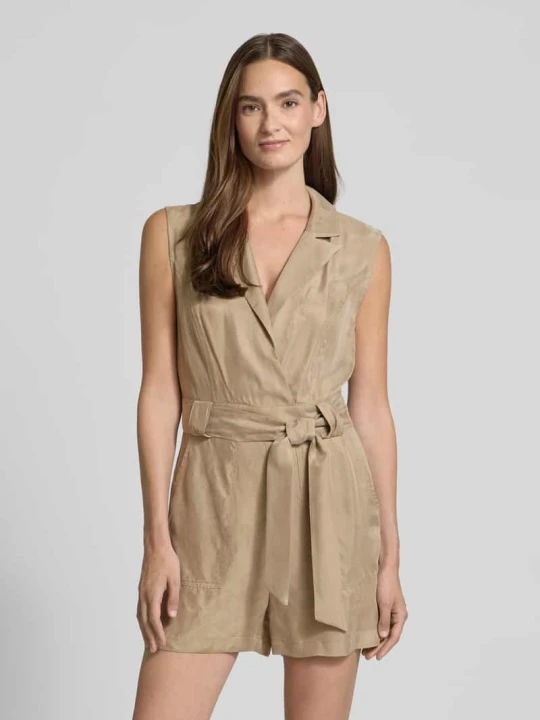 Zdjęcie produktu Krótki kombinezon z wiązanym paskiem model ‘AMIA’ Guess Khaki