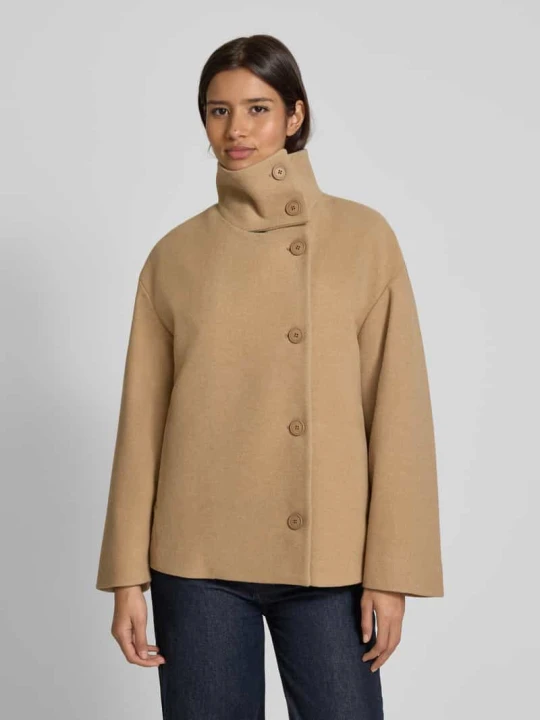 Zdjęcie produktu Krótki płaszcz o luźnym kroju z wełny model ‘MAJELAA WOOL’ ARMEDANGELS Camel