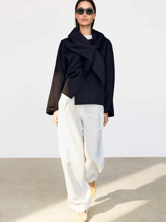 Zdjęcie produktu Krótki Płaszcz Z Szalem - Granatowy - Massimo Dutti - Female