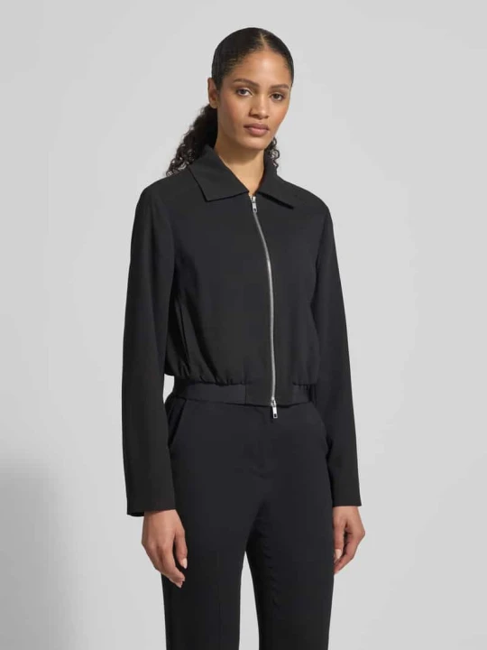 Zdjęcie produktu Krótki żakiet o kroju slim fit z czystej wiskozy model „JOCALENA” Boss Czarny