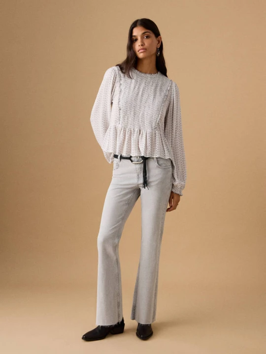 Zdjęcie produktu Krótkie jeansy flare z ćwiekami jasnoszary denim - Teen - MANGO TEEN