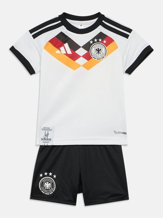Zdjęcie produktu Krótkie spodenki sportowe Adidas biały