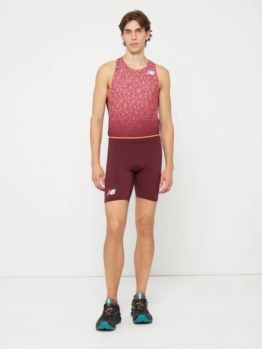 Zdjęcie produktu Krótkie spodenki sportowe New Balance czerwony