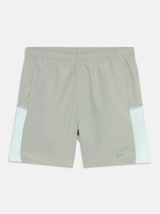 Zdjęcie produktu Krótkie spodenki sportowe Nike jasnozielony