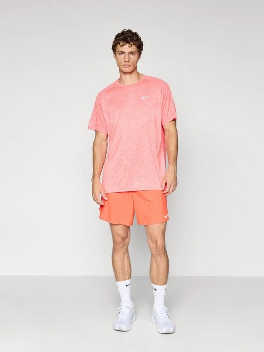 Zdjęcie produktu Krótkie spodenki sportowe Nike czerwony
