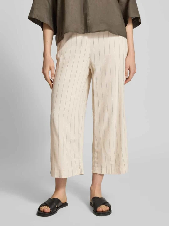 Zdjęcie produktu Kuloty o kroju regular fit ze wzorem w cienkie prążki model ‘MINDY’ Vero Moda Złamany biały