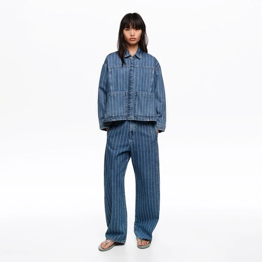 Zdjęcie produktu Kurtka A denim paski niebieska efekt sprania BIMBA Y LOLA