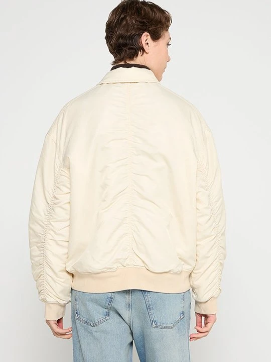 Zdjęcie produktu Kurtka Bomber BDG Urban Outfitters beżowy