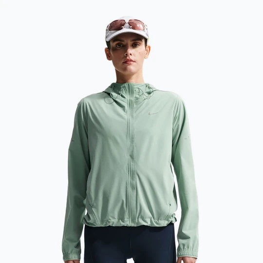 Zdjęcie produktu Kurtka do biegania damska Nike Swift Repel Packable steam Zielony