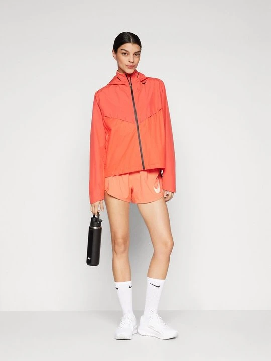 Zdjęcie produktu Kurtka do biegania Nike czerwony