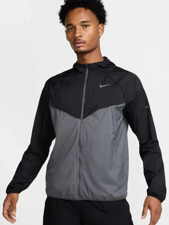 Zdjęcie produktu Kurtka do biegania Nike czarny