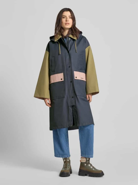 Zdjęcie produktu Kurtka funkcyjna o kroju regular fit w kolorowym wzorze blokowym model 'BLEARIGG' Barbour