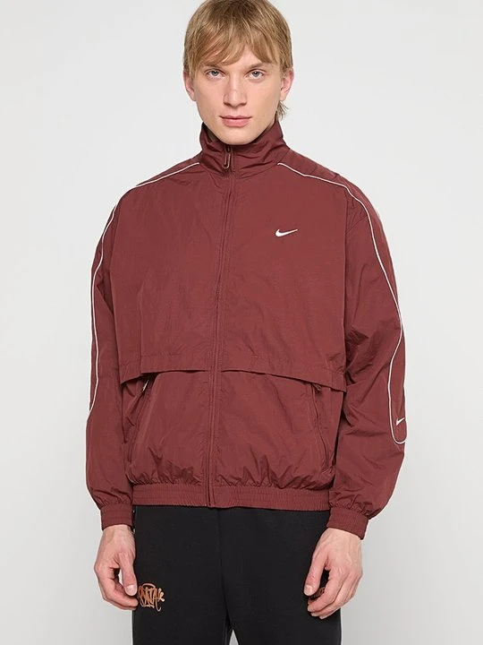 Zdjęcie produktu Kurtka hardshell Nike czerwony